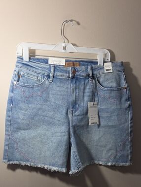 Judy Blue Light Blue Denim with Pink Stitching